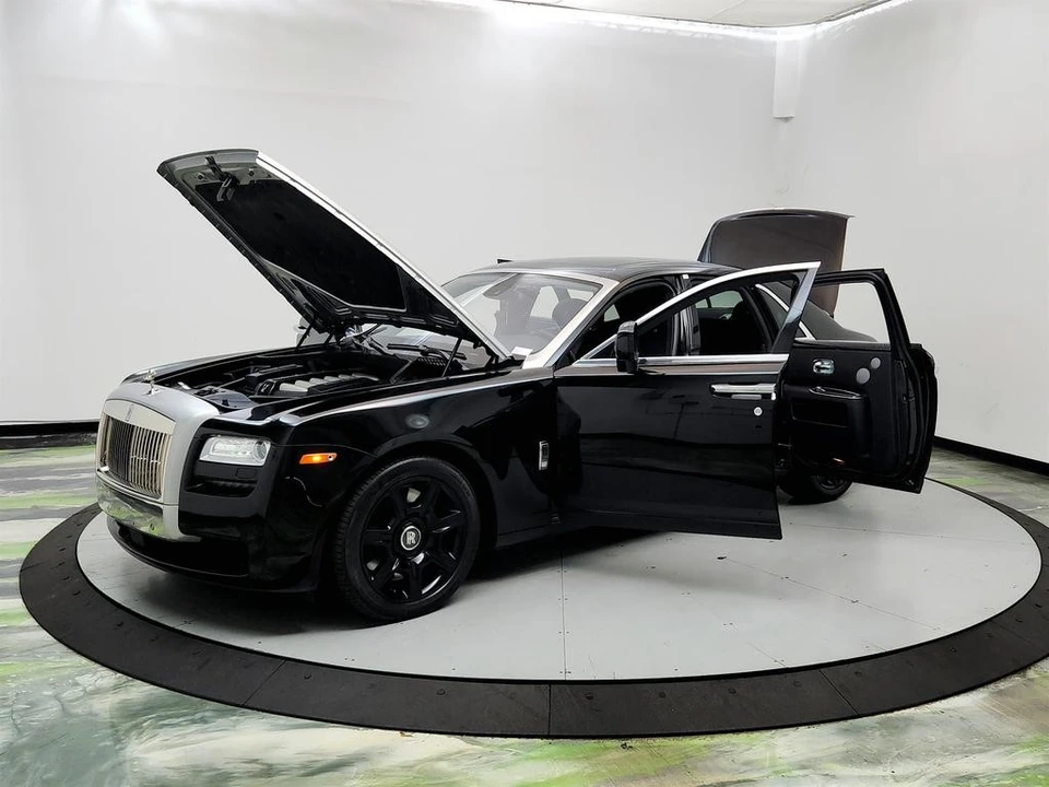 2010 Rolls-Royce Ghost 1st Gen - Image 9 of 31