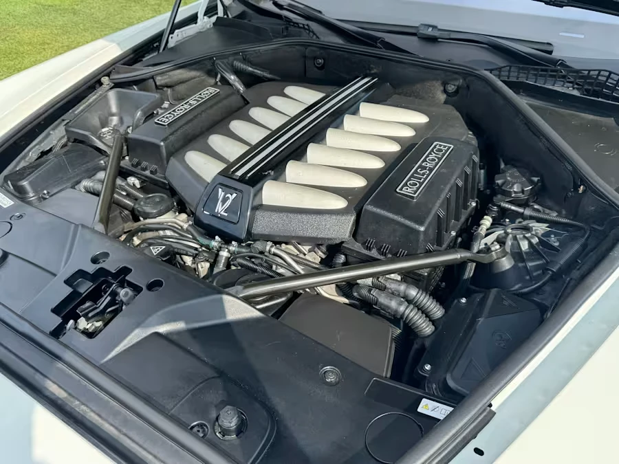 2010 Rolls-Royce Ghost 1st Gen - Image 10 of 12