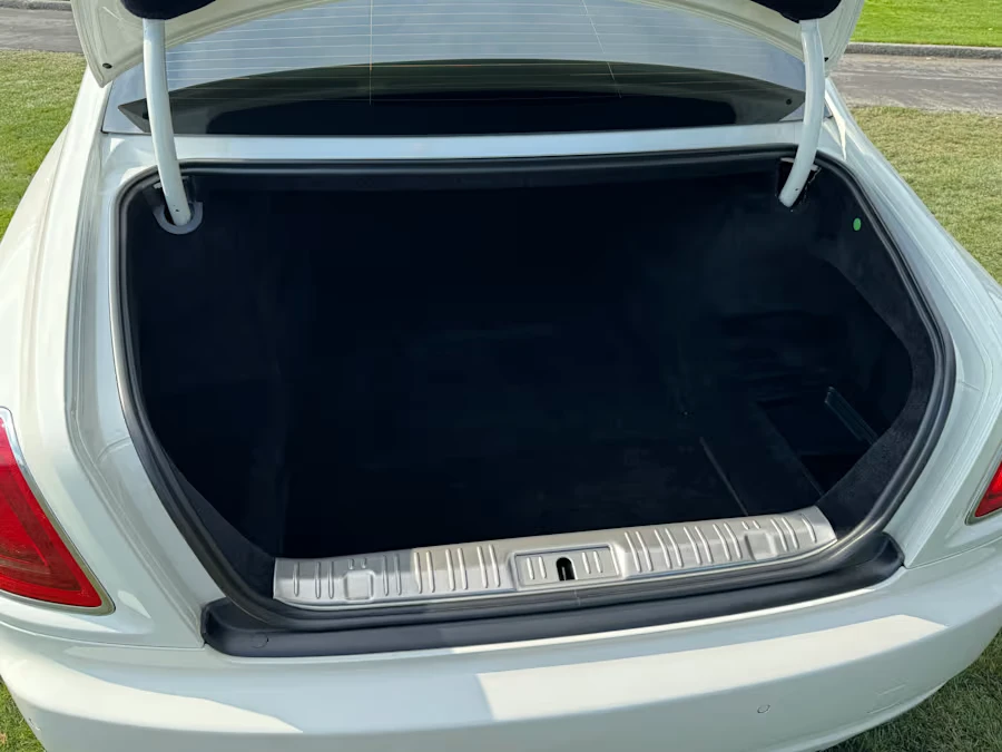 2010 Rolls-Royce Ghost 1st Gen - Image 12 of 12