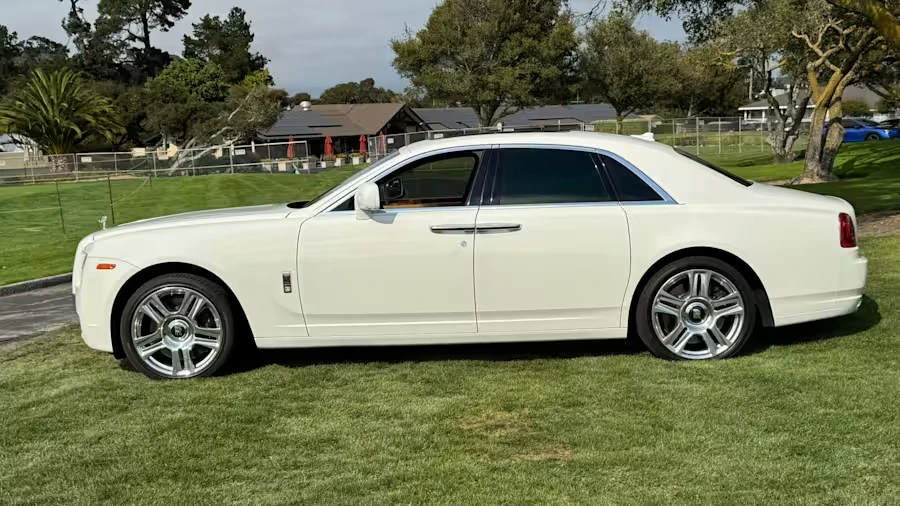 2010 Rolls-Royce Ghost 1st Gen - Image 2 of 12
