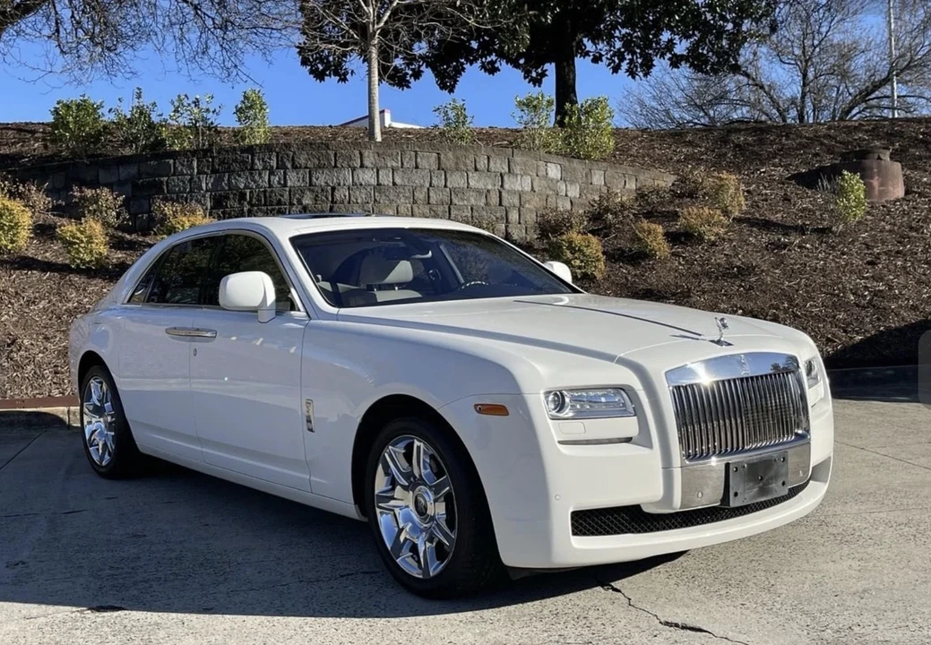 2010 Rolls-Royce Ghost 1st Gen - Image 2 of 17