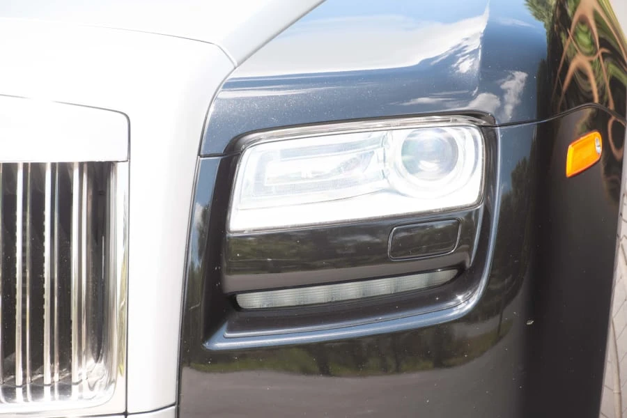 2010 Rolls-Royce Ghost 1st Gen - Image 24 of 31