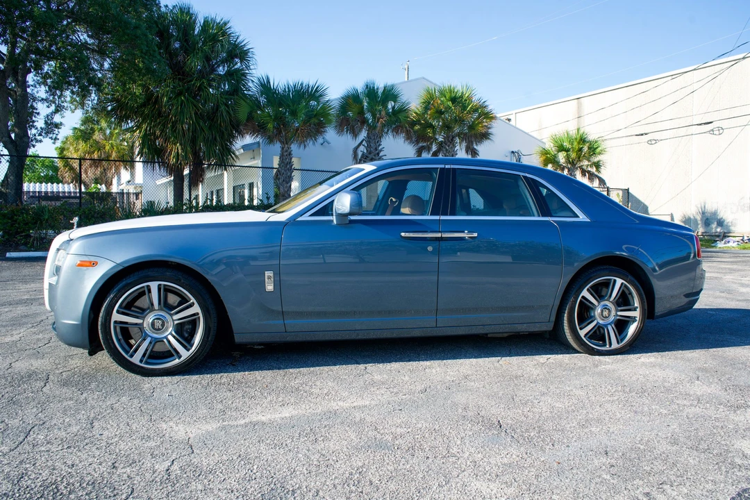 2010 Rolls-Royce Ghost 1st Gen - Image 10 of 31