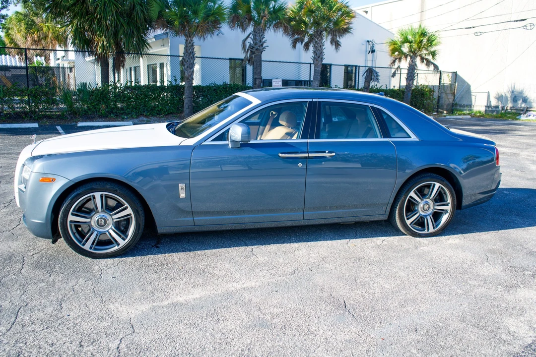 2010 Rolls-Royce Ghost 1st Gen - Image 11 of 31