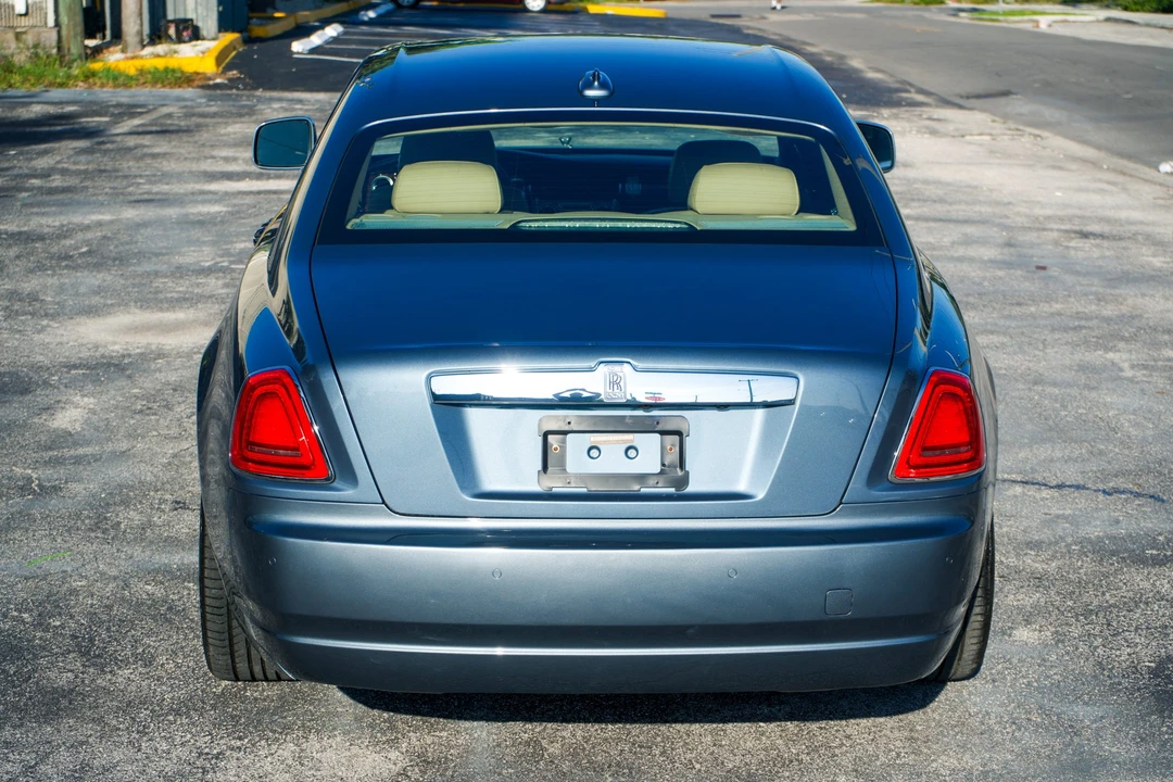 2010 Rolls-Royce Ghost 1st Gen - Image 23 of 31