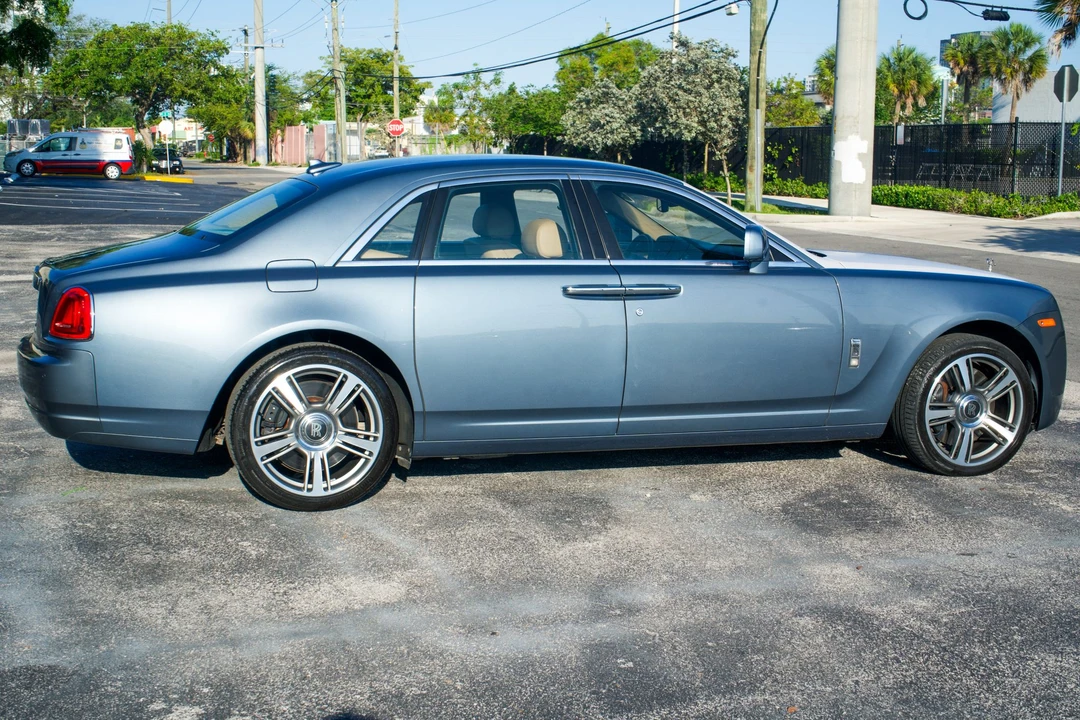2010 Rolls-Royce Ghost 1st Gen - Image 31 of 31