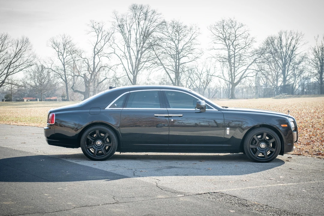 2010 Rolls-Royce Ghost 1st Gen - Image 11 of 31