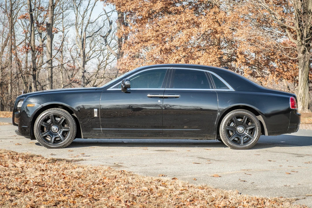 2010 Rolls-Royce Ghost 1st Gen - Image 3 of 31