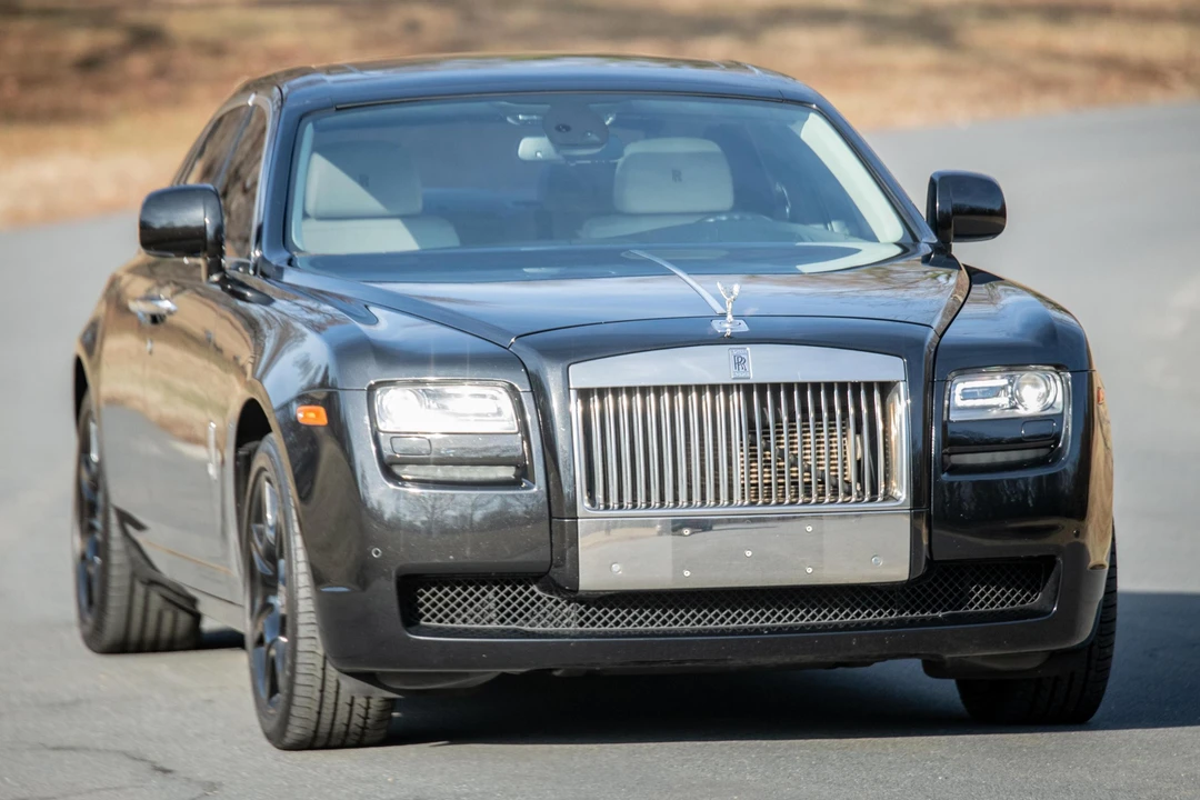 2010 Rolls-Royce Ghost 1st Gen - Image 2 of 31