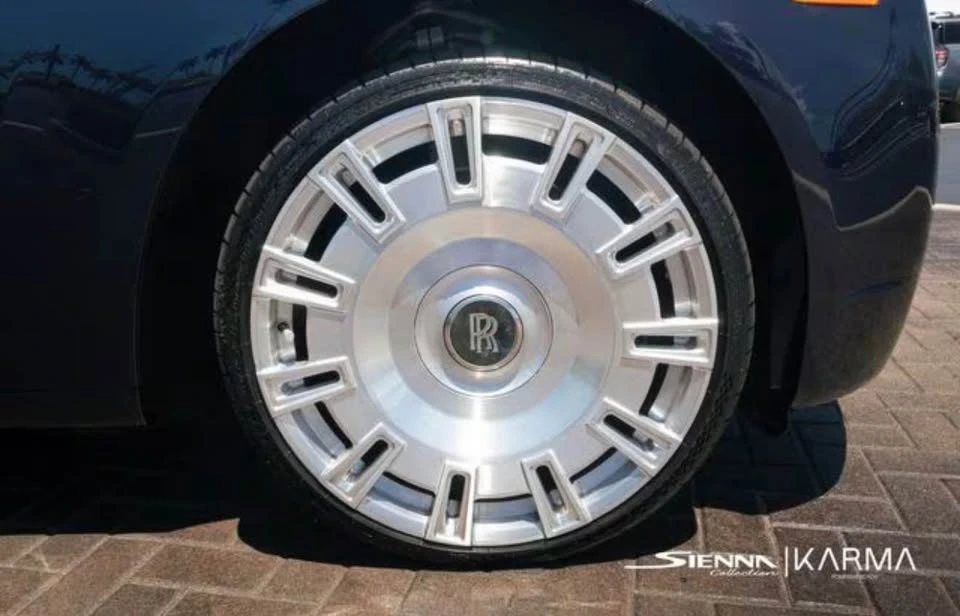 2010 Rolls-Royce Ghost 1st Gen - Image 15 of 16