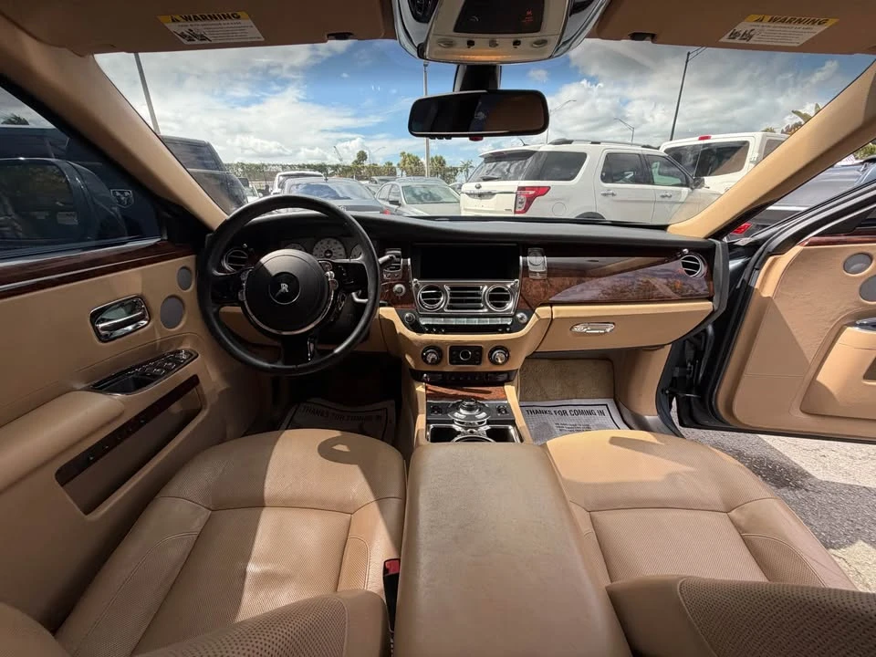 2010 Rolls-Royce Ghost 1st Gen - Image 15 of 20