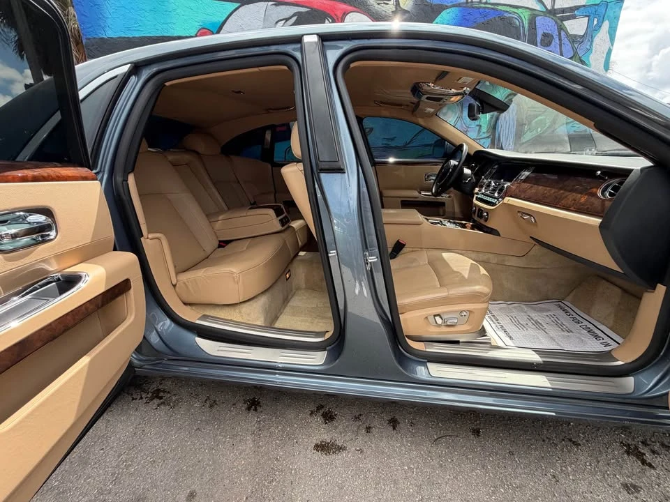 2010 Rolls-Royce Ghost 1st Gen - Image 13 of 20