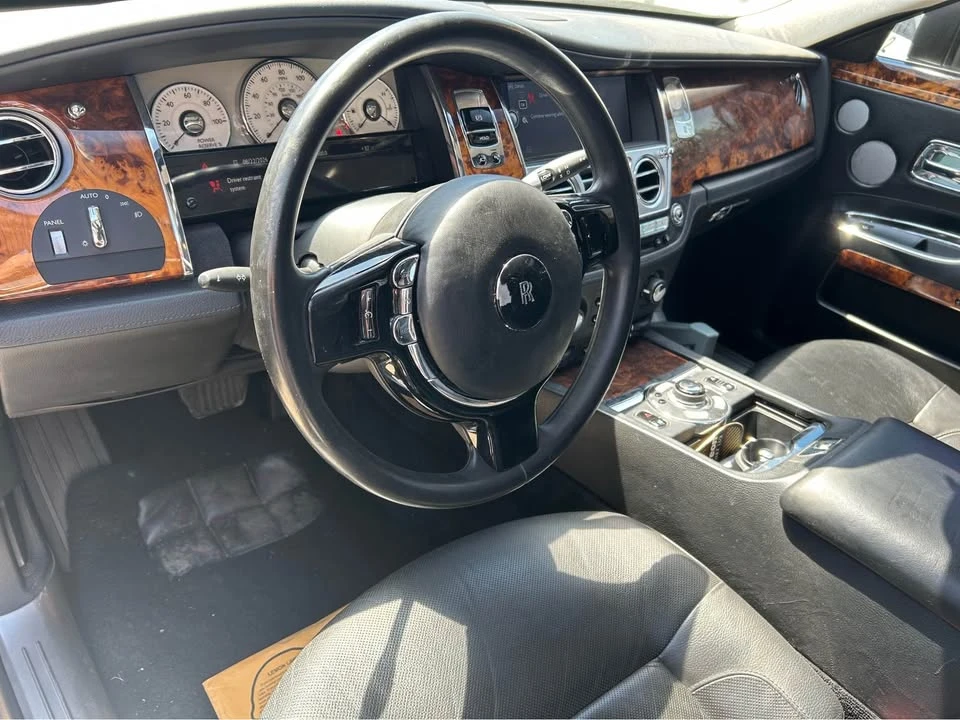 2010 Rolls-Royce Ghost 1st Gen - Image 11 of 17