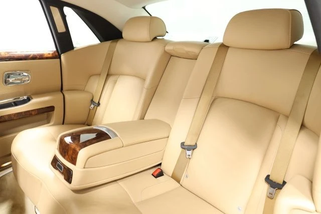 2010 Rolls-Royce Ghost 1st Gen - Image 3 of 31