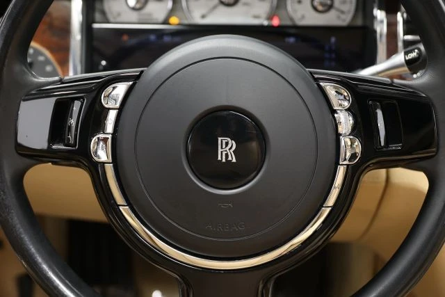 2010 Rolls-Royce Ghost 1st Gen - Image 23 of 31