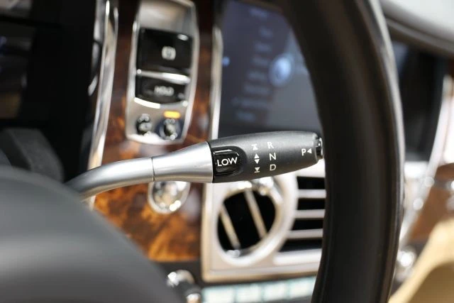 2010 Rolls-Royce Ghost 1st Gen - Image 27 of 31