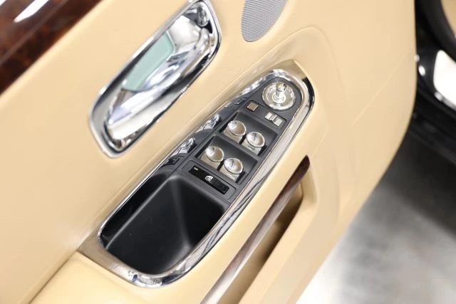 2010 Rolls-Royce Ghost 1st Gen - Image 12 of 31