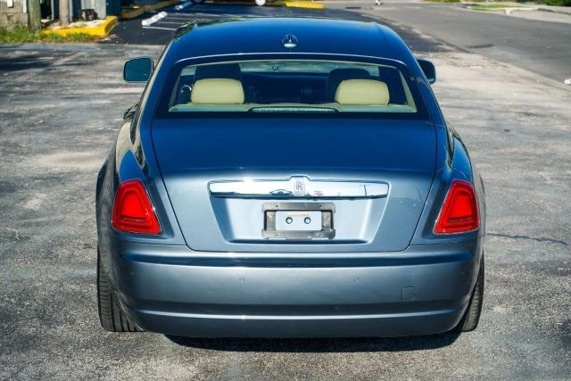 2010 Rolls-Royce Ghost 1st Gen - Image 26 of 31