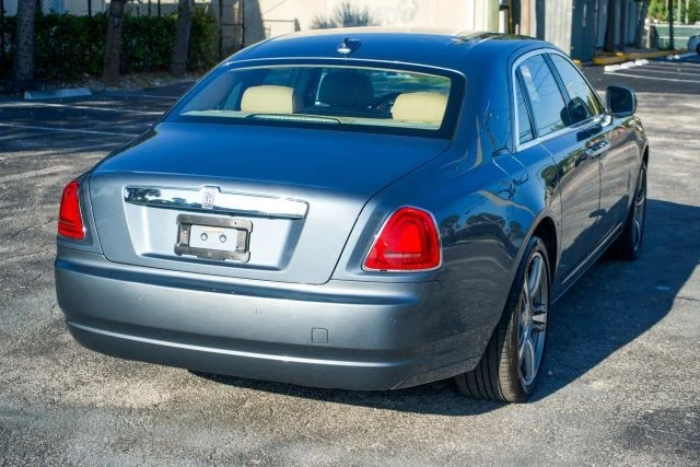 2010 Rolls-Royce Ghost 1st Gen - Image 27 of 31