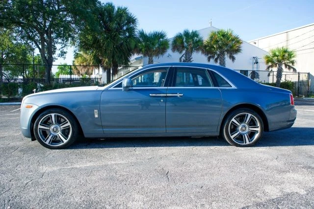 2010 Rolls-Royce Ghost 1st Gen - Image 15 of 31