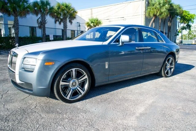 2010 Rolls-Royce Ghost 1st Gen - Image 10 of 31
