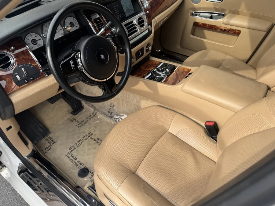 2010 Rolls-Royce Ghost 1st Gen - Image 6 of 15