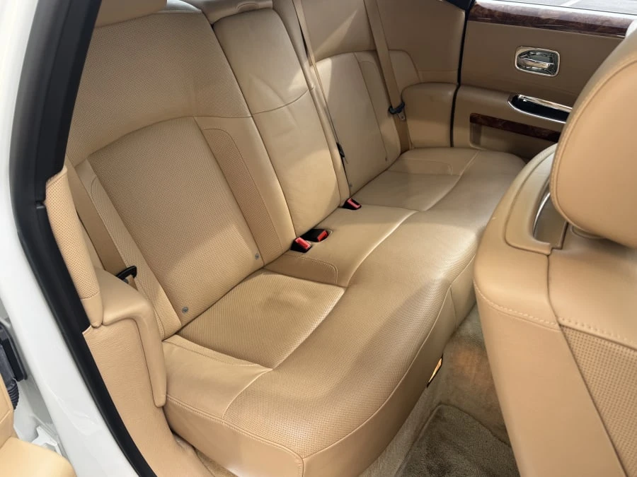 2010 Rolls-Royce Ghost 1st Gen - Image 12 of 15