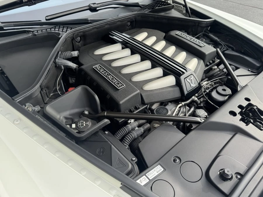 2010 Rolls-Royce Ghost 1st Gen - Image 15 of 15