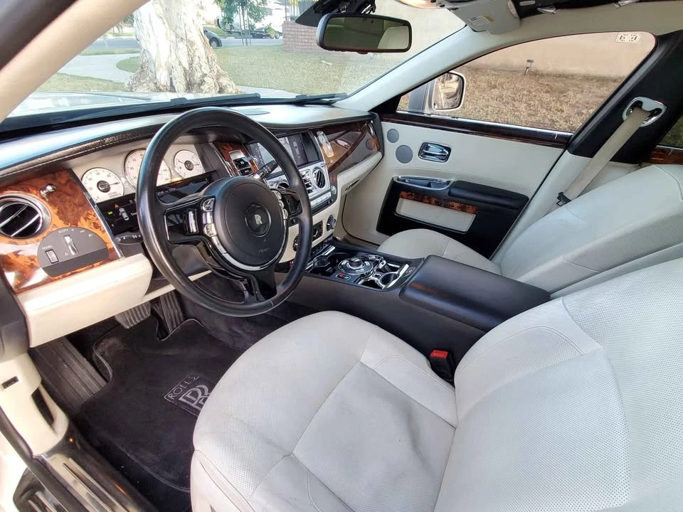 2010 Rolls-Royce Ghost 1st Gen - Image 18 of 20