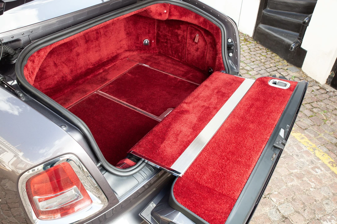 2010 Rolls-Royce Phantom VII - Image 17 of 31