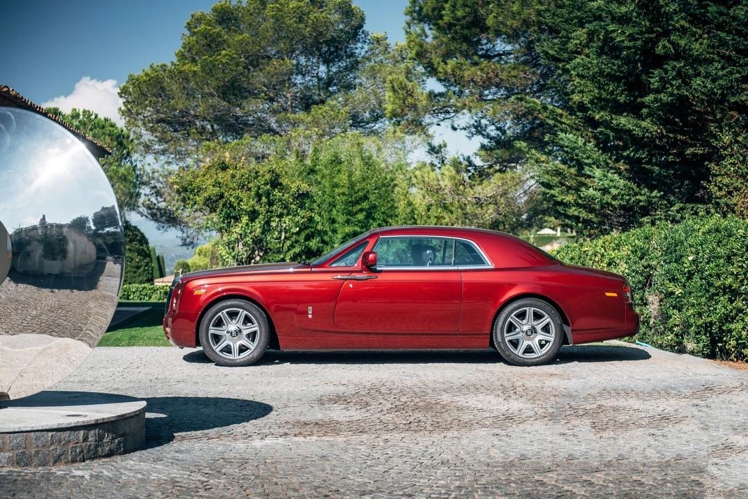 2010 Rolls-Royce Phantom VII - Image 14 of 31