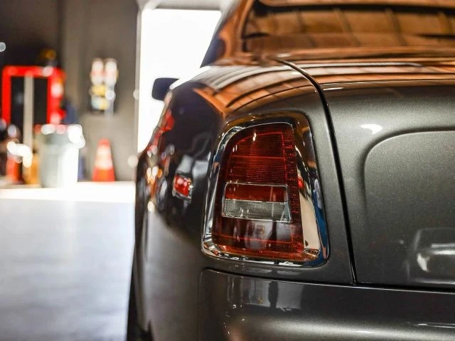 2010 Rolls-Royce - Image 4 of 18