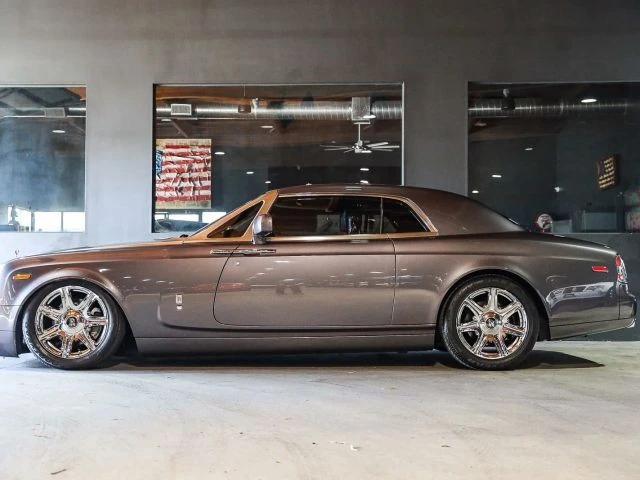 2010 Rolls-Royce - Image 2 of 18