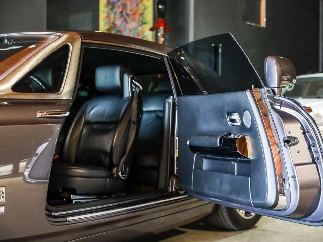 2010 Rolls-Royce - Image 12 of 18