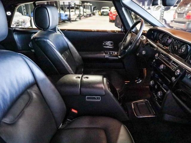 2010 Rolls-Royce - Image 7 of 18