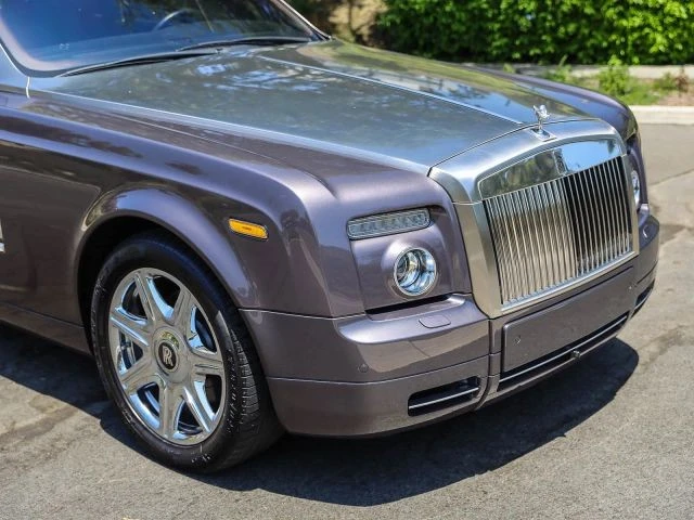 2010 Rolls-Royce Phantom VII - Image 9 of 31