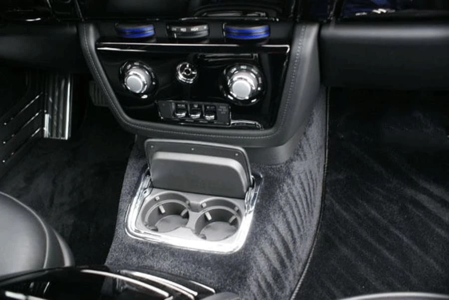 2010 Rolls-Royce Phantom VII - Image 4 of 9