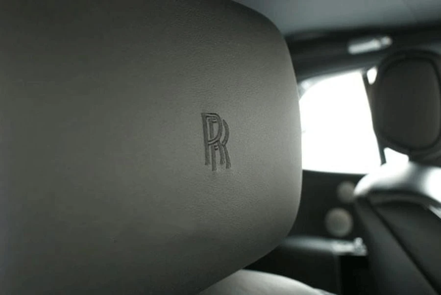 2010 Rolls-Royce Phantom VII - Image 6 of 9