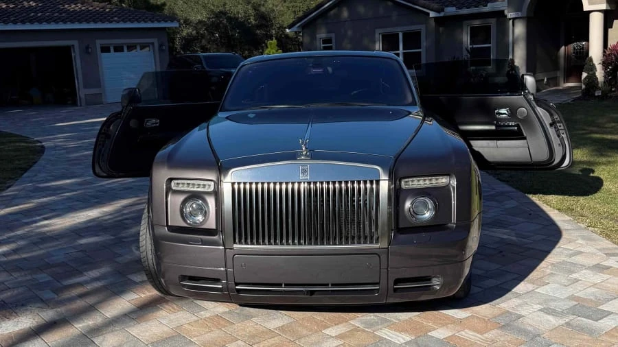 2010 Rolls-Royce Phantom VII - Image 2 of 7