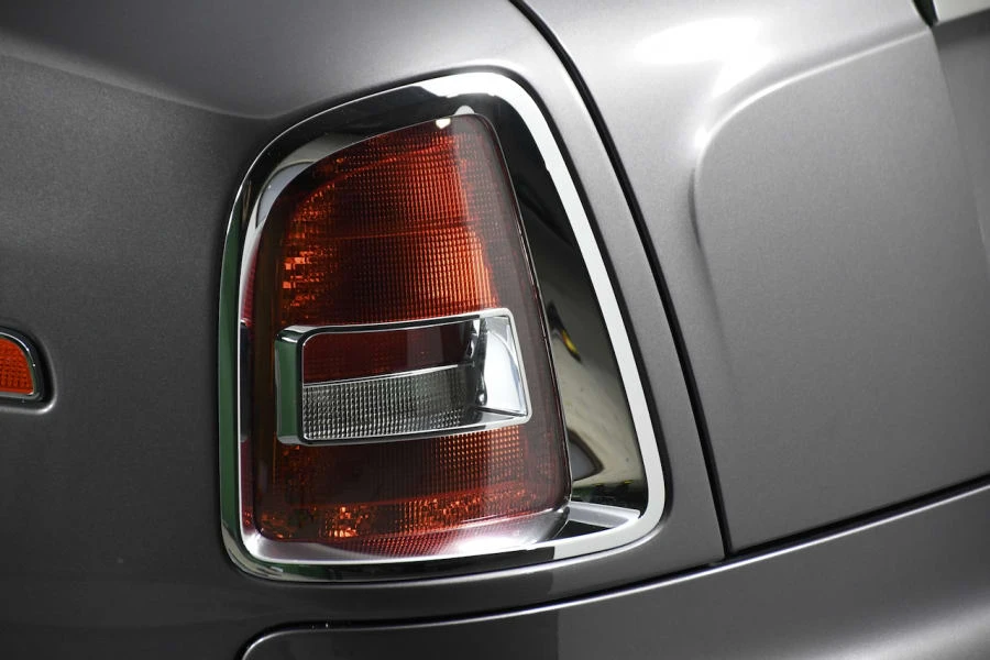 2010 Rolls-Royce Phantom VII - Image 31 of 31