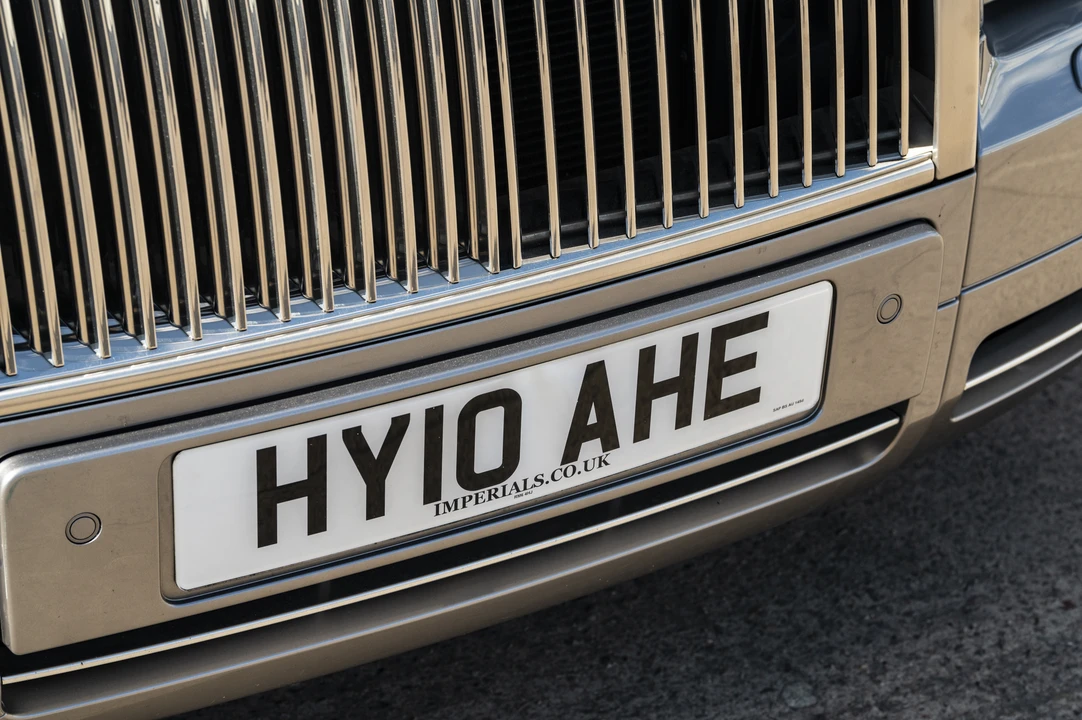 2010 Rolls-Royce Phantom VII - Image 15 of 31
