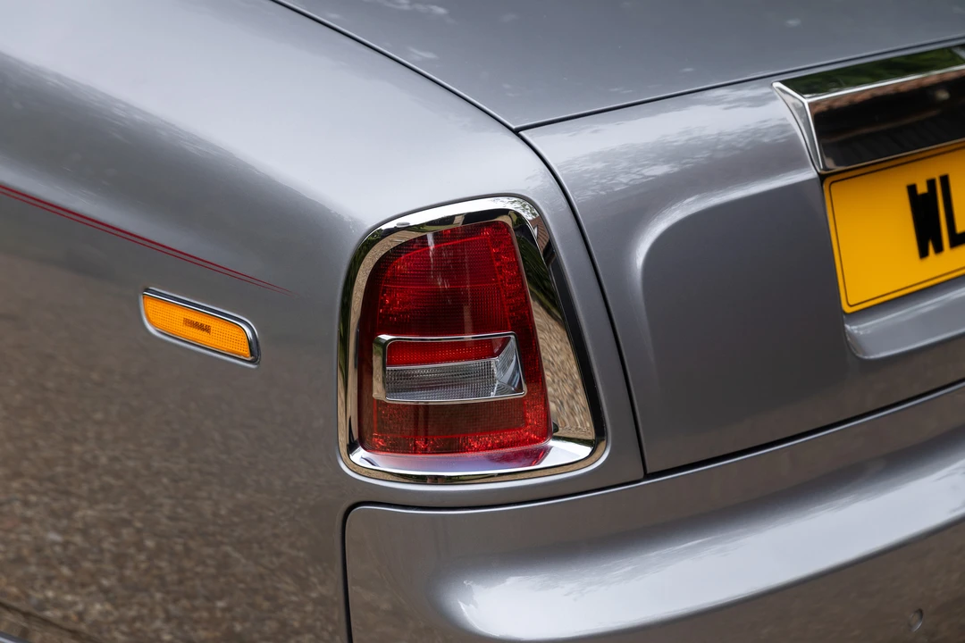 2010 Rolls-Royce Phantom VII - Image 14 of 31