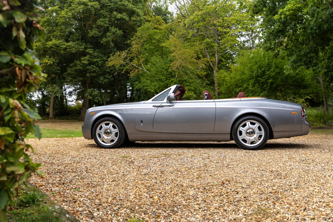 2010 Rolls-Royce Phantom VII - Image 10 of 31
