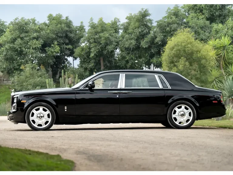 2010 Rolls-Royce Phantom VII - Image 6 of 31