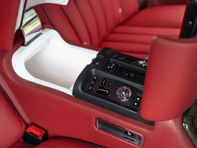 2010 Rolls-Royce Phantom VII - Image 14 of 31