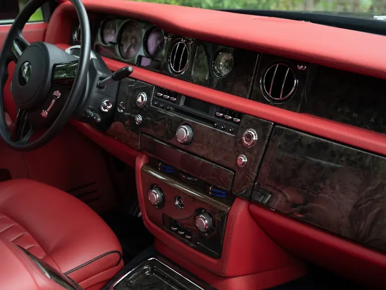 2010 Rolls-Royce Phantom VII - Image 13 of 31