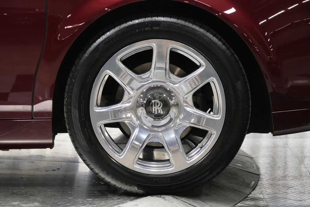 2010 Rolls-Royce Phantom VII - Image 11 of 12