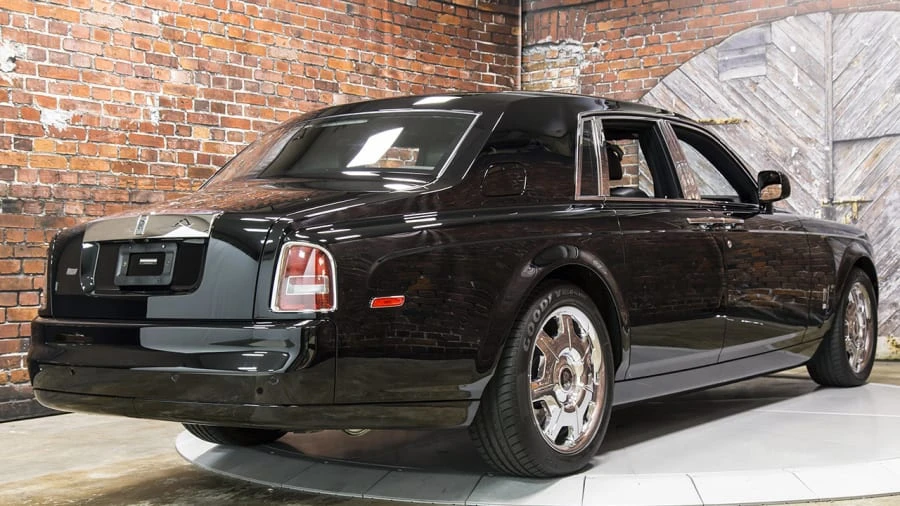2010 Rolls-Royce Phantom VII - Image 2 of 8