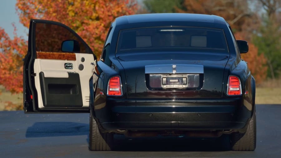 2010 Rolls-Royce Phantom VII - Image 20 of 31