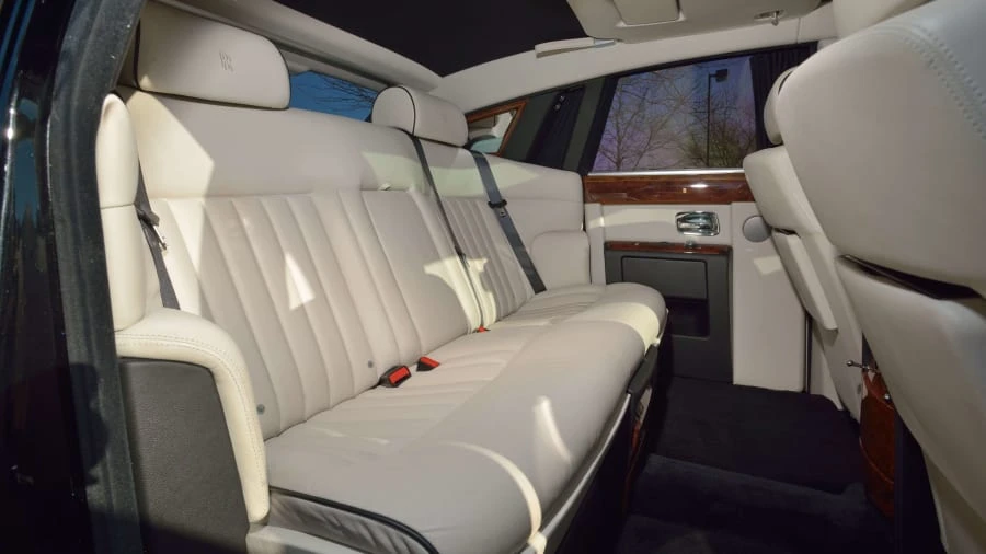 2010 Rolls-Royce Phantom VII - Image 30 of 31
